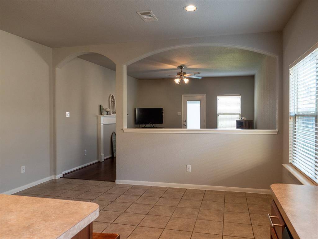 Open concept, with a designated table area for dinning