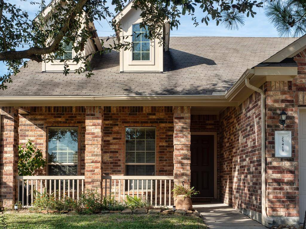 Charming farmhouse feel