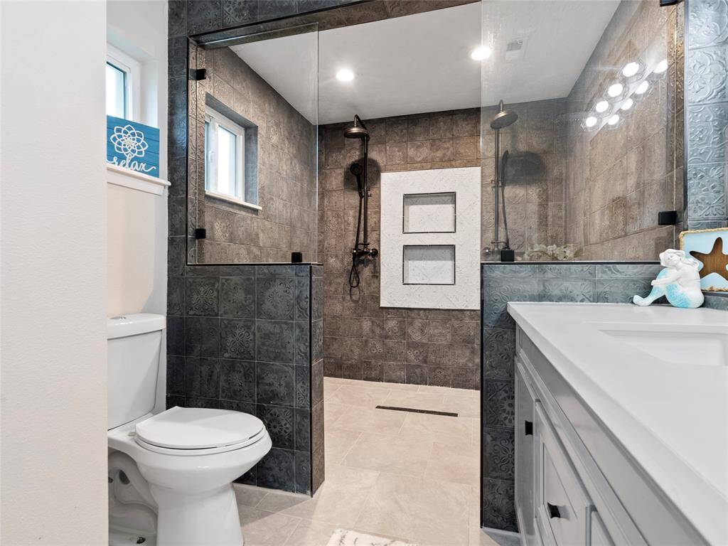 Double vanities & a double walk-in shower are the epitome of luxury