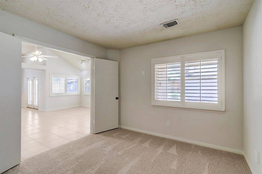 Third bedroom could be office or nursury