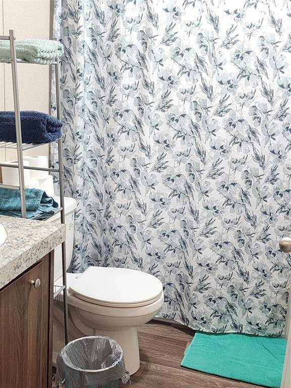 2nd Bath features Tub Shower Combo