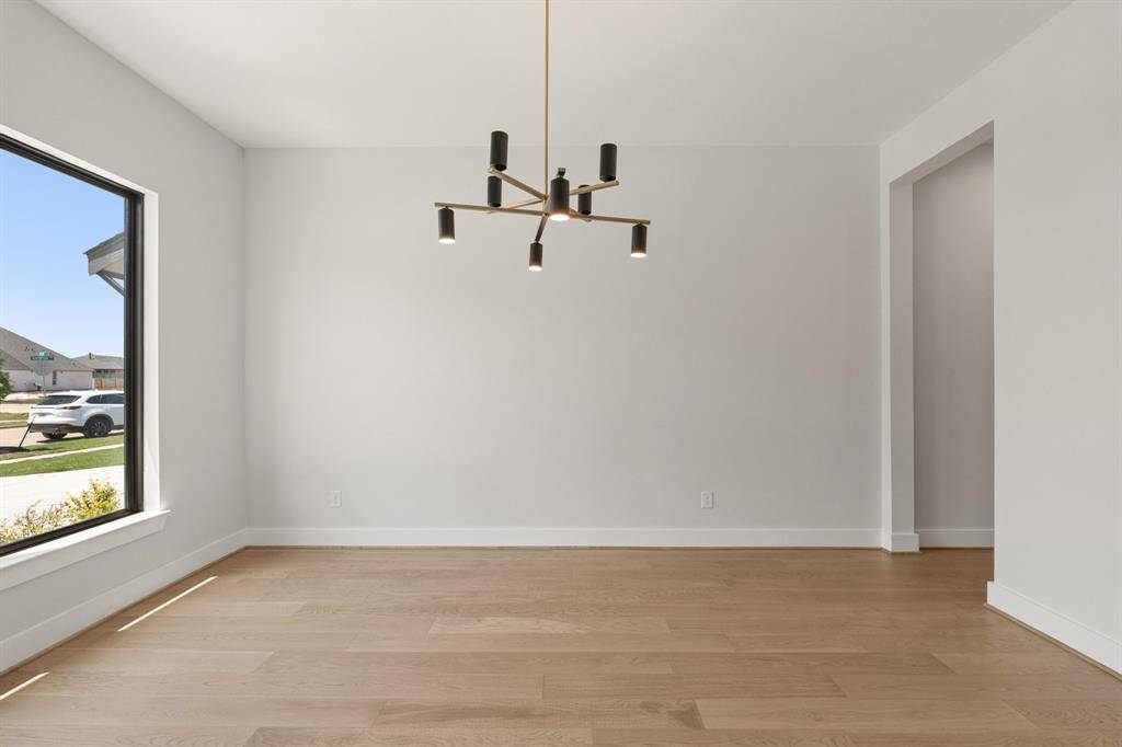 Formal Dining