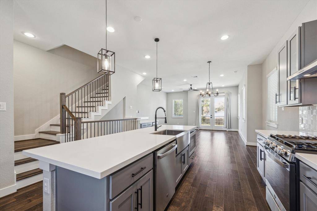 Your View From the Kitchen to the Whole Main Floor