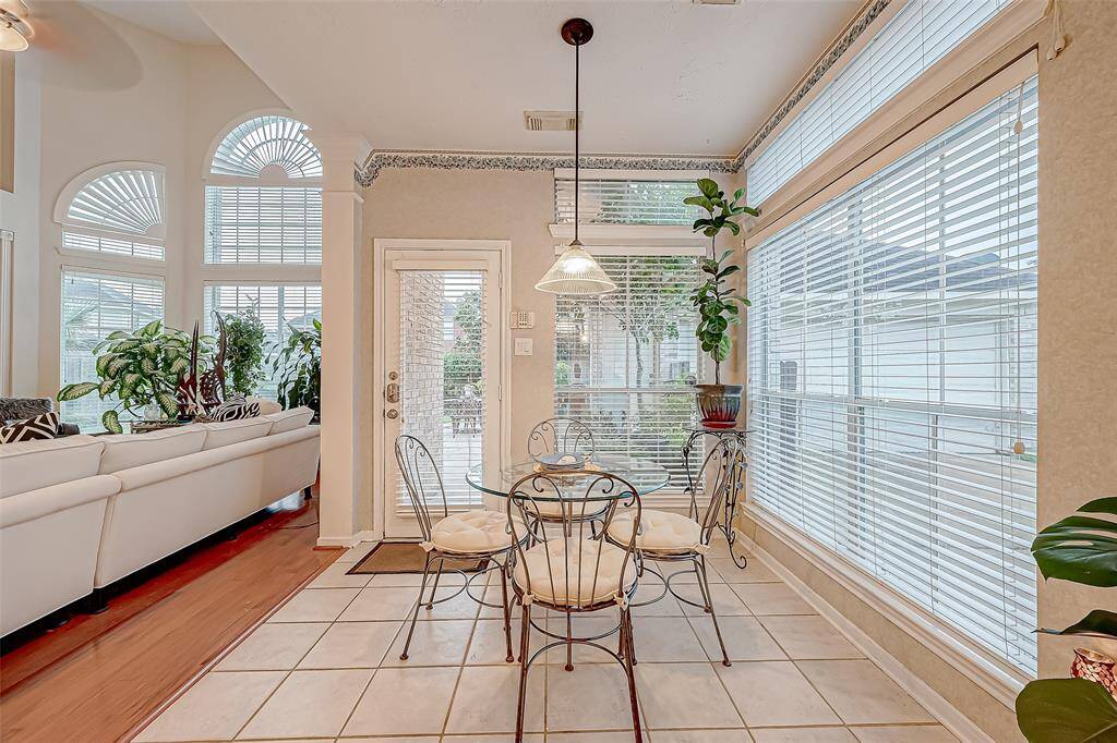Breakfast Nook