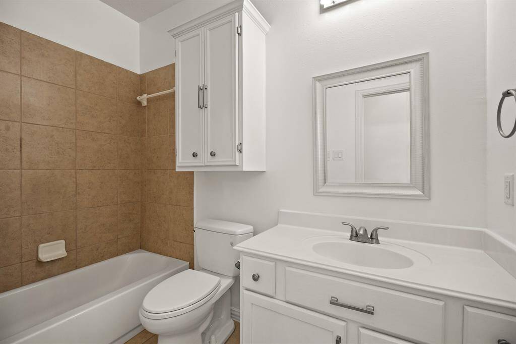 Primary bathroom double sinks