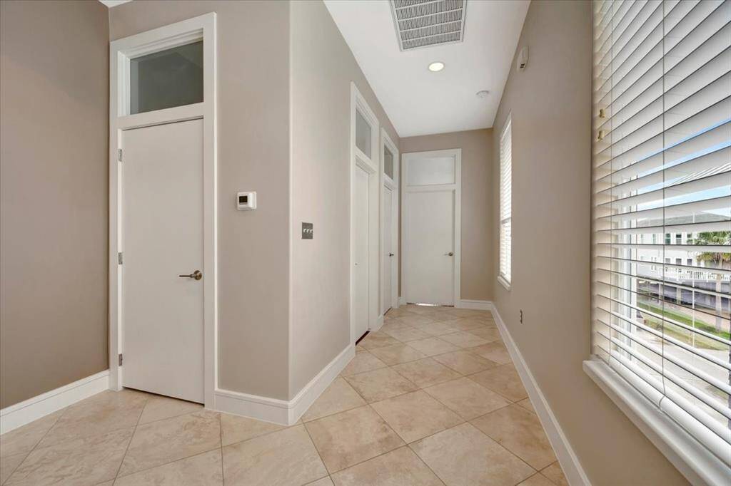 A double-insulated window with a seamless design, free of panes, providing a clear, unobstructed lookout vantage point to take in the surrounding views.