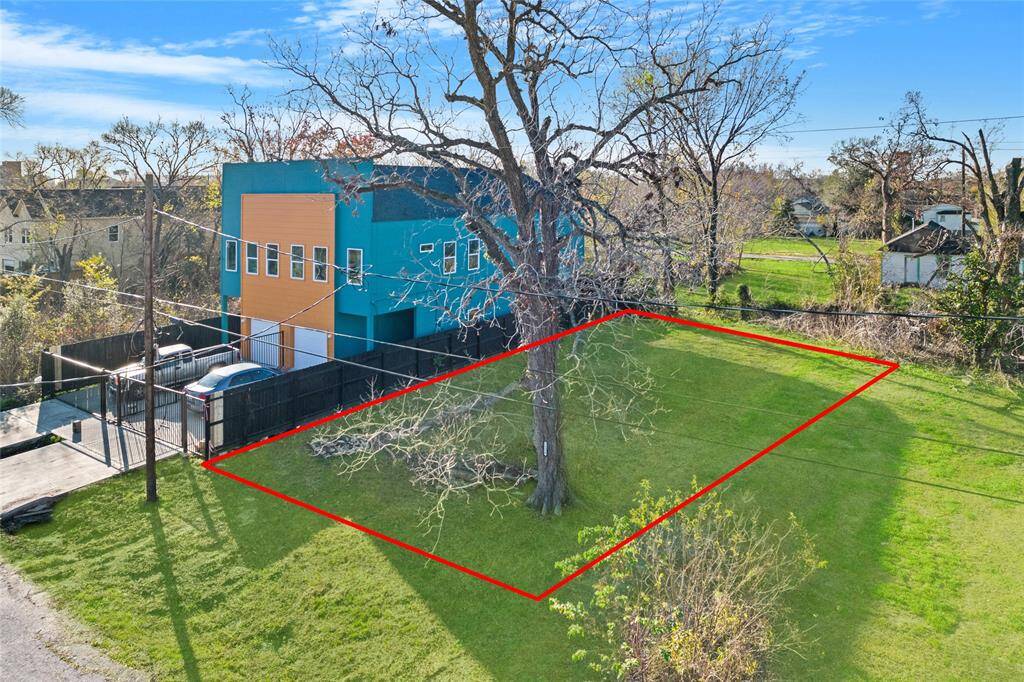 Front Aerial View of Lot