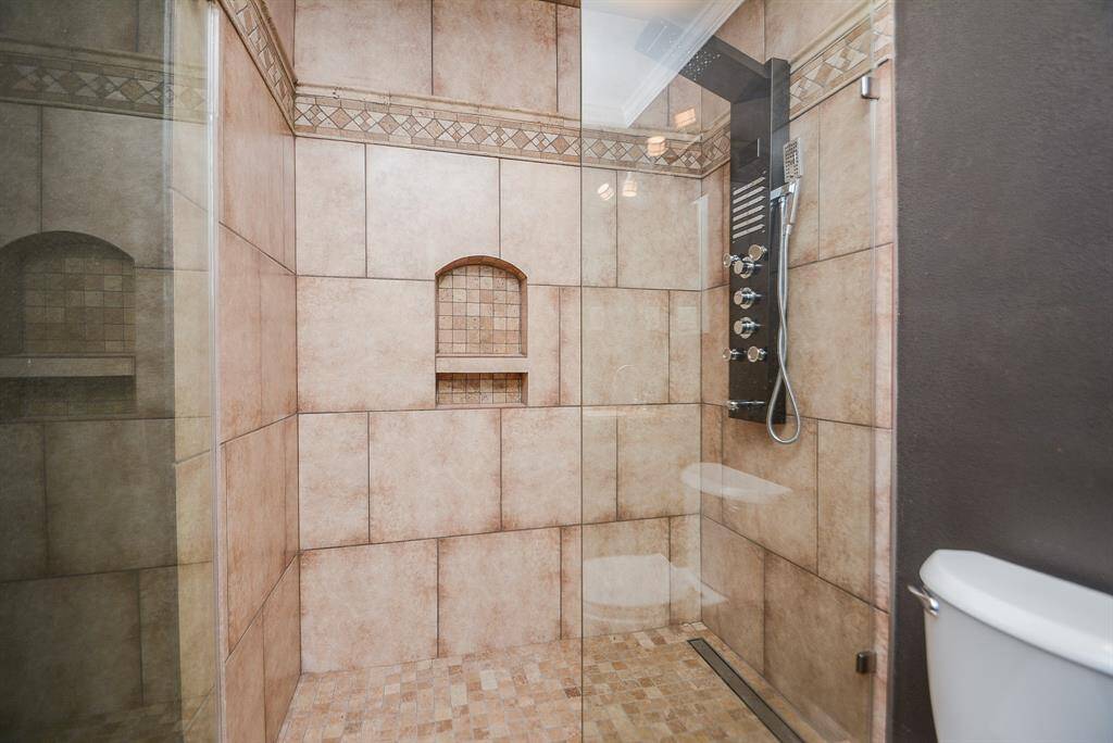 Upscale fixtures