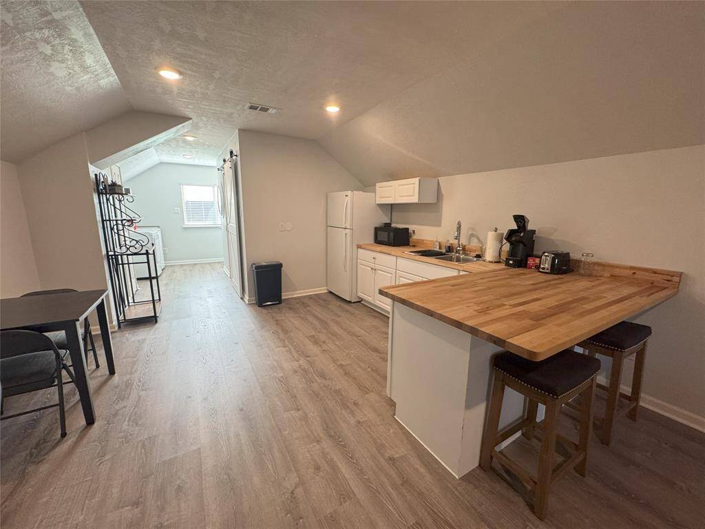 Garage apartment kitchen/eat in dining area.
