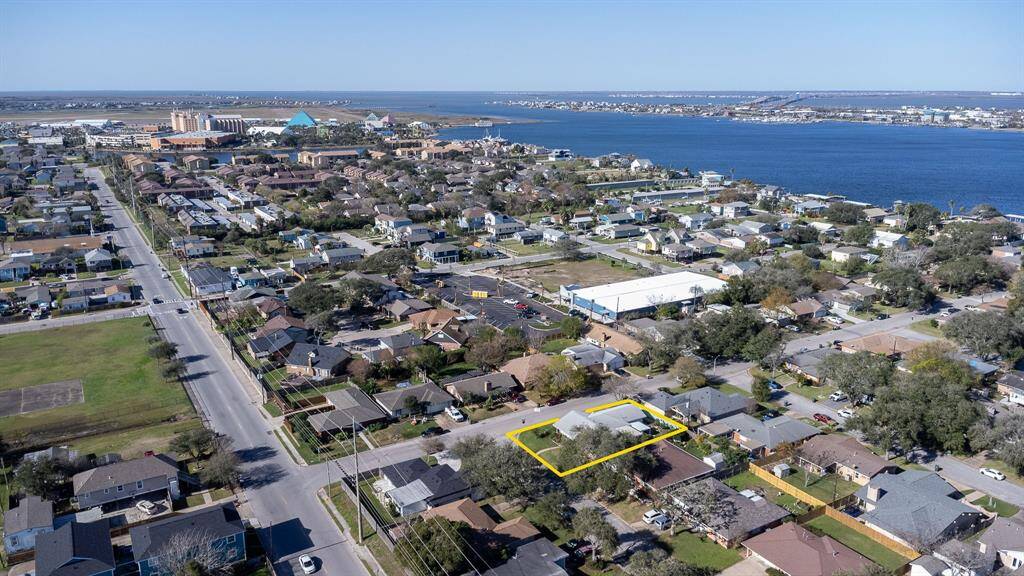 Moody Gardens in the distance in relation to the highlighted subject property.  Offatt's Bayou to the right.