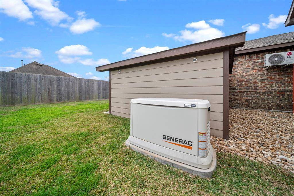Whole home Generac Generator included!