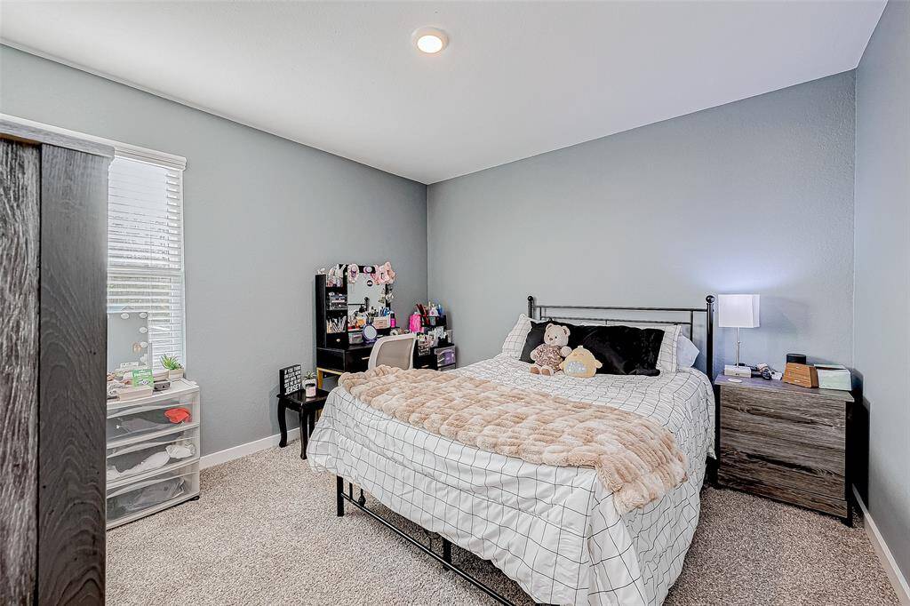 Secondary Bedroom.