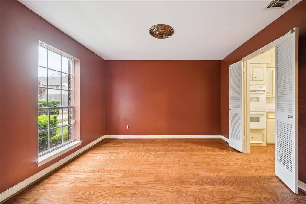 Elegant formal dining room, perfect for hosting dinner parties and creating lasting memories.