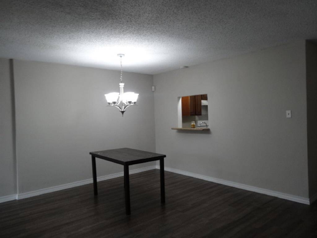 Large Dining Room Area w/Glimpse of Pass Through