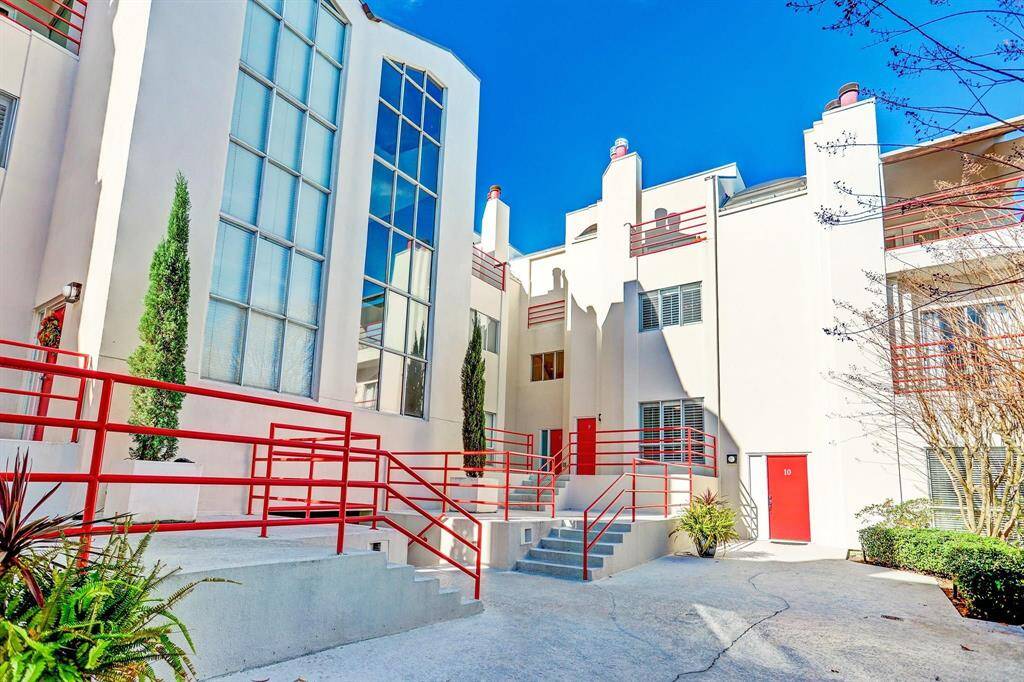 Entry courtyard