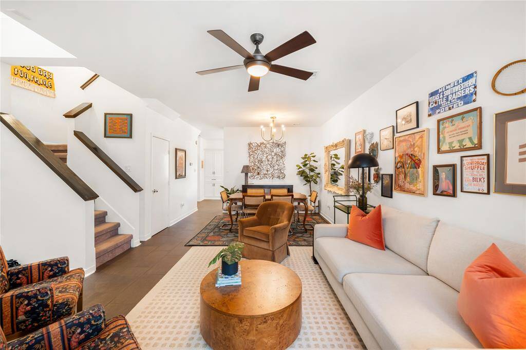 Living room - 1st floor