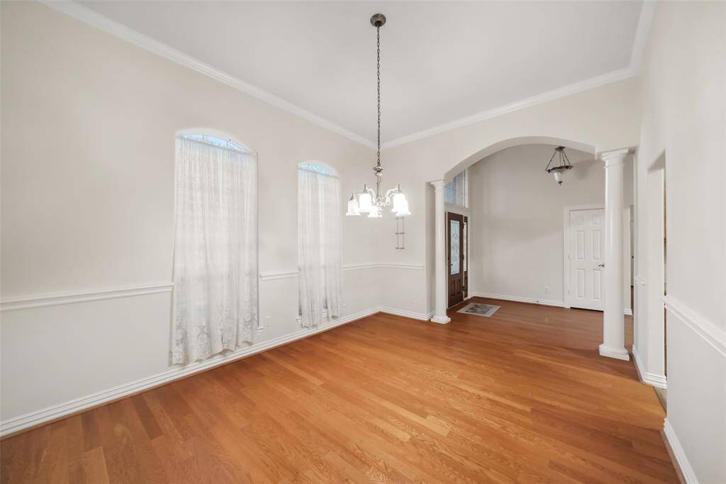 Formal dining