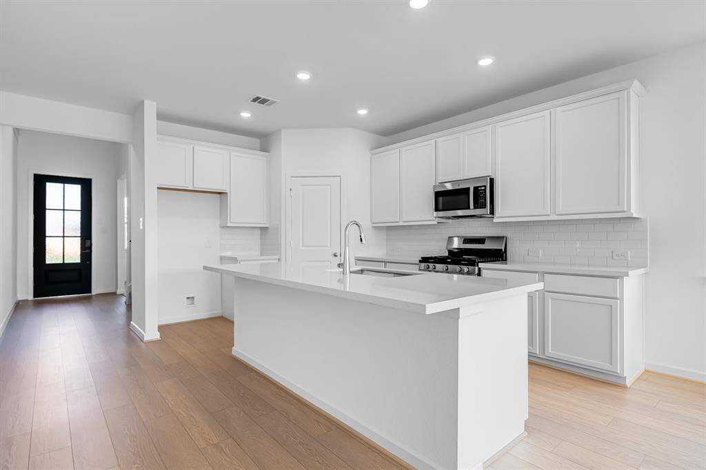 9715 Pettus Creek Drive ~ Ready Now