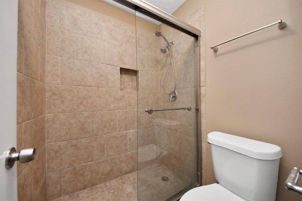 Primary shower