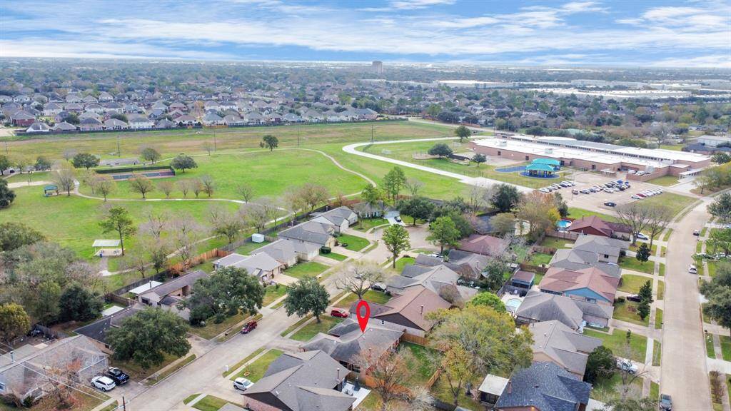 Walk to area parks and great shopping, too!
