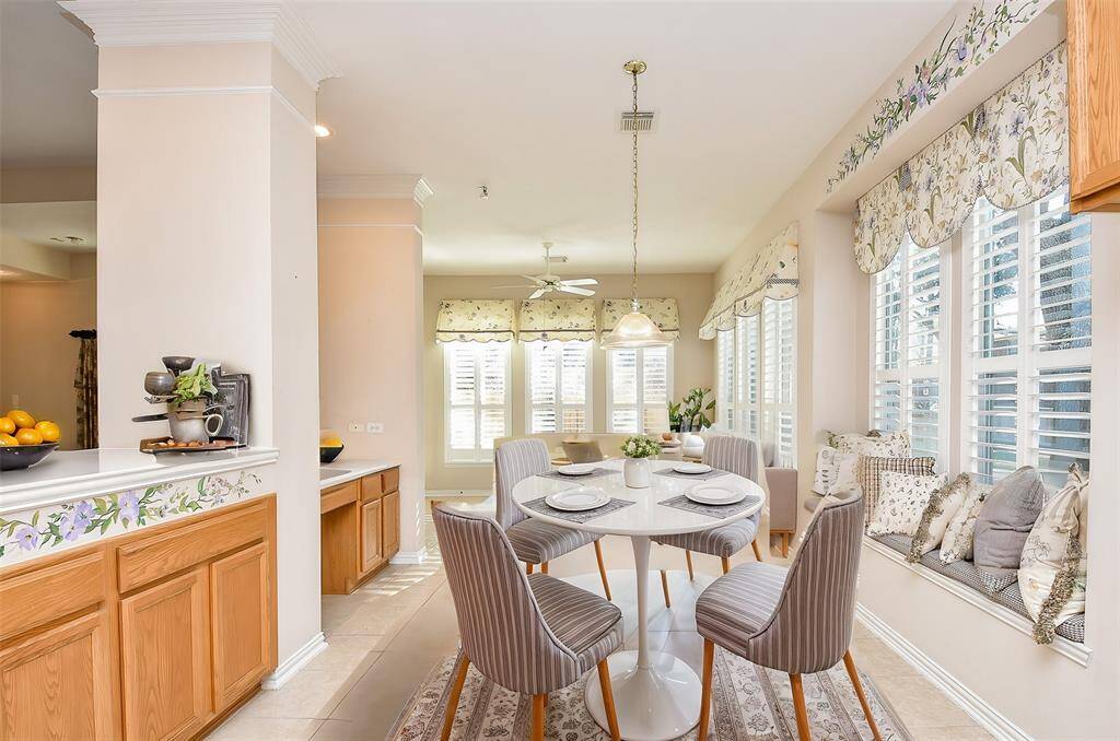 Virtually Staged - Breakfast Nook