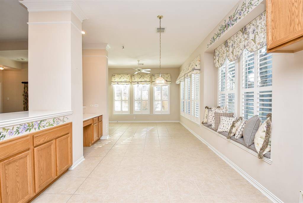 Breakfast Nook