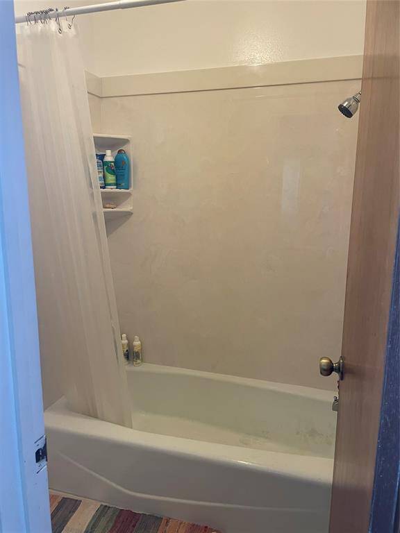 Upstairs Bath/Shower