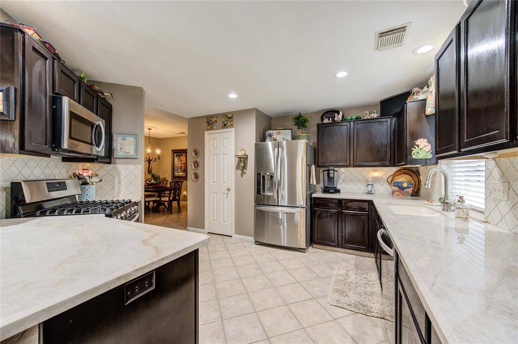 Beautiful updated kitchen
