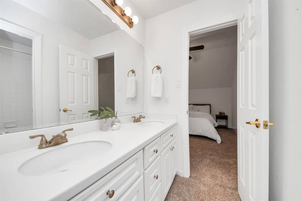Jack & Jill bathroom