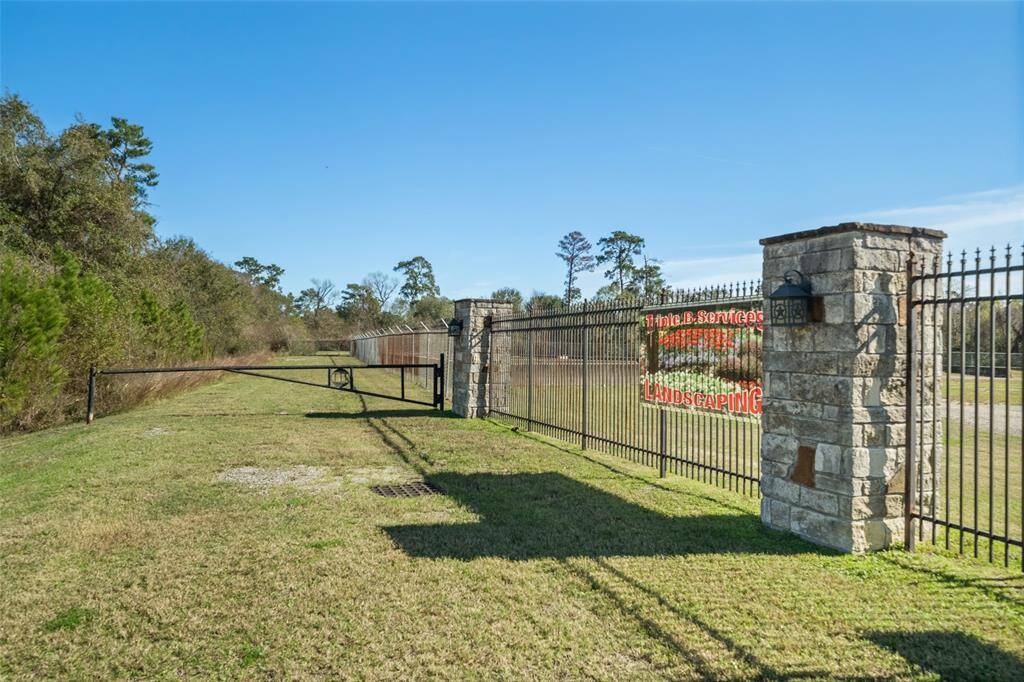 High fencing along the front of the property!