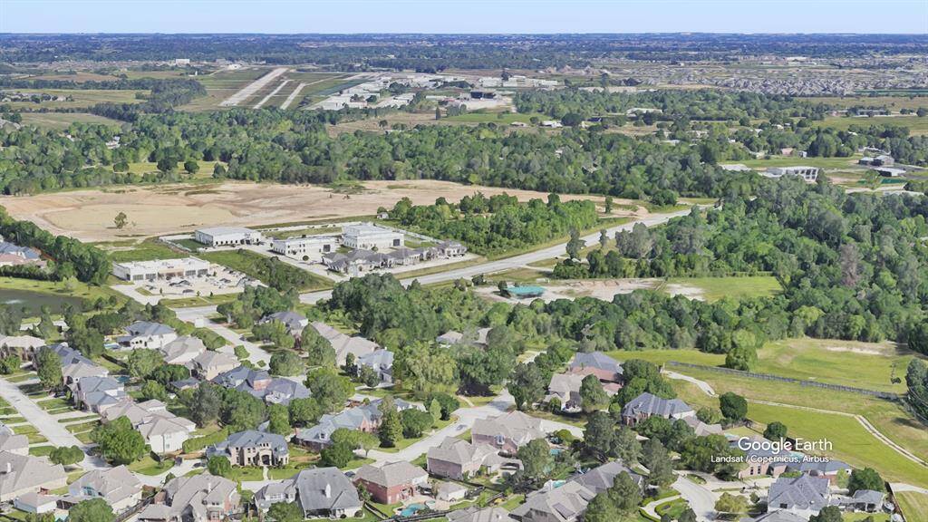 The property could be put to use for something highly beneficial to the communities close by!