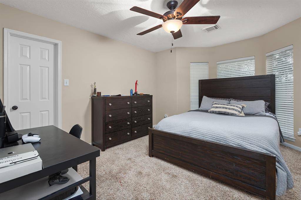 Ceiling Fan, 2 Inch Blinds