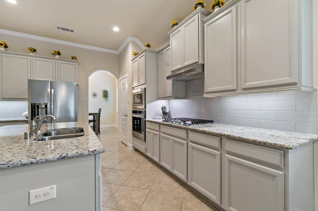 Tons of counter space