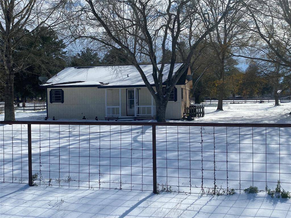 Picture perfect setting can be yours!