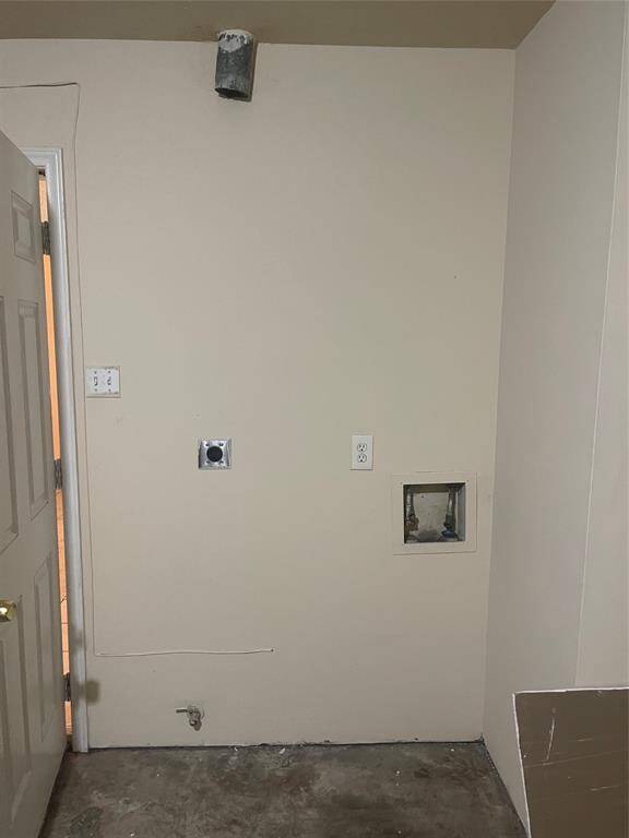 WASHER & DRYER AREA FOR GAS OR ELECTRIC DRYERS