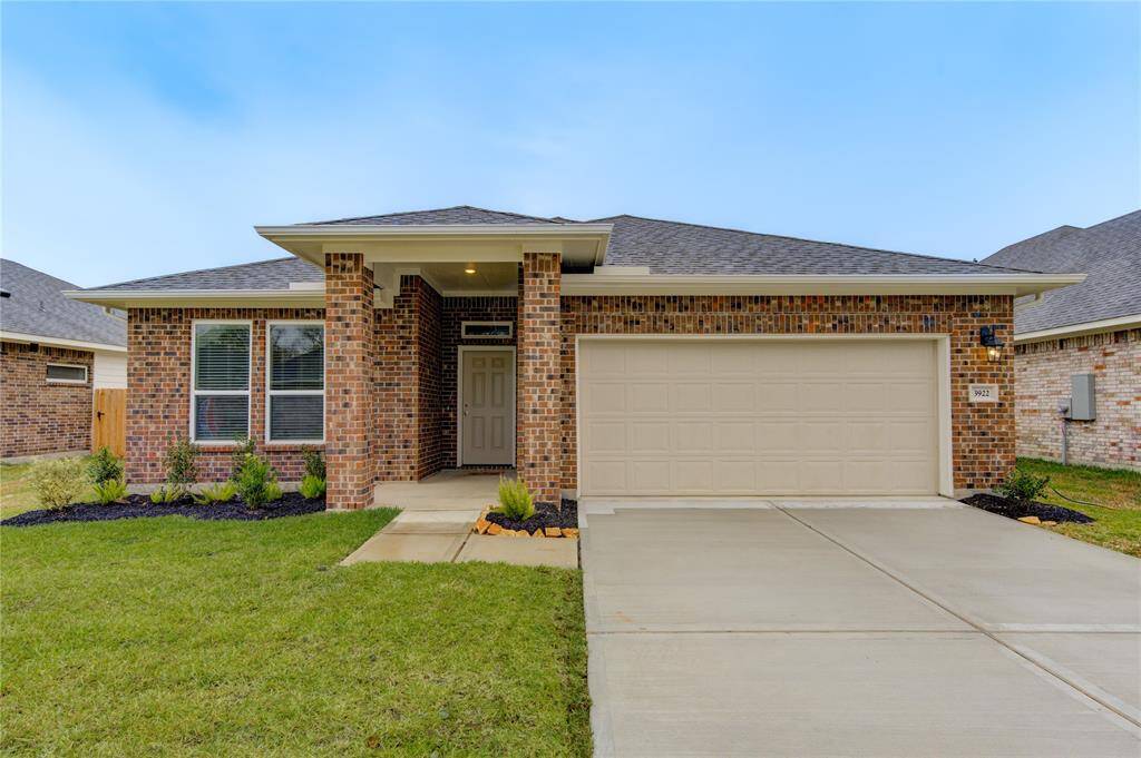 New construction 4 bedroom 2 bath in over 1,900 square feet ...