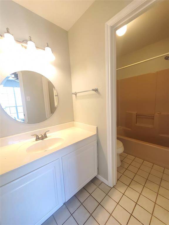 BR 2 Bathroom