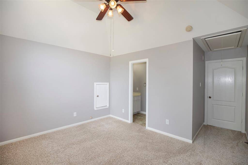 secondary bedroom with bathroom