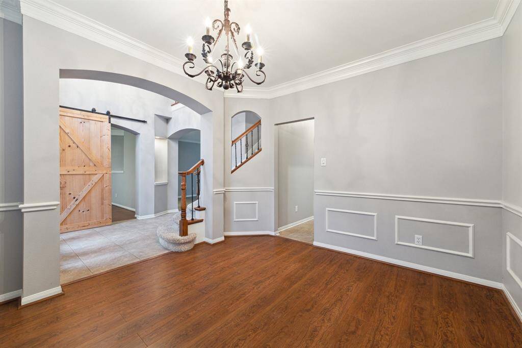 Formal dining room