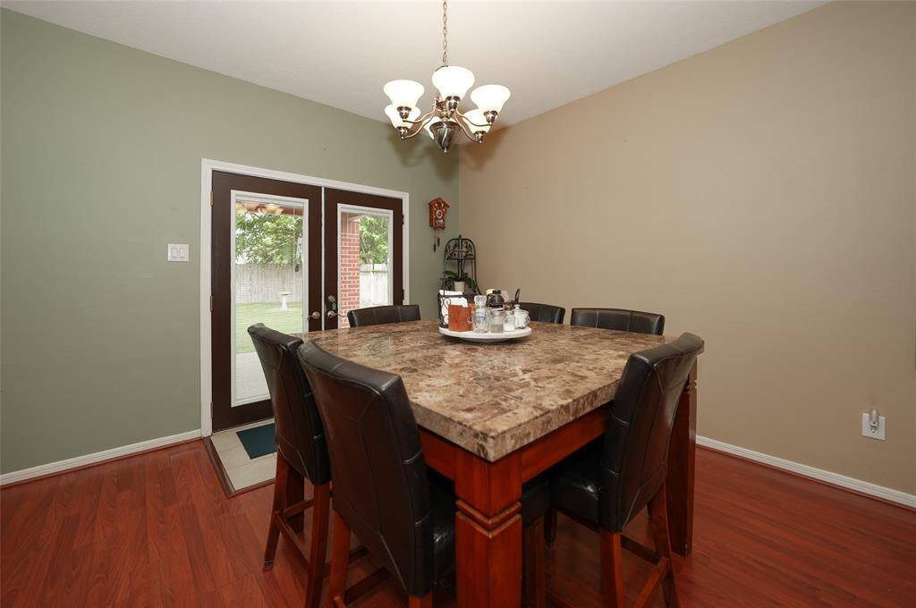 Breakfast area