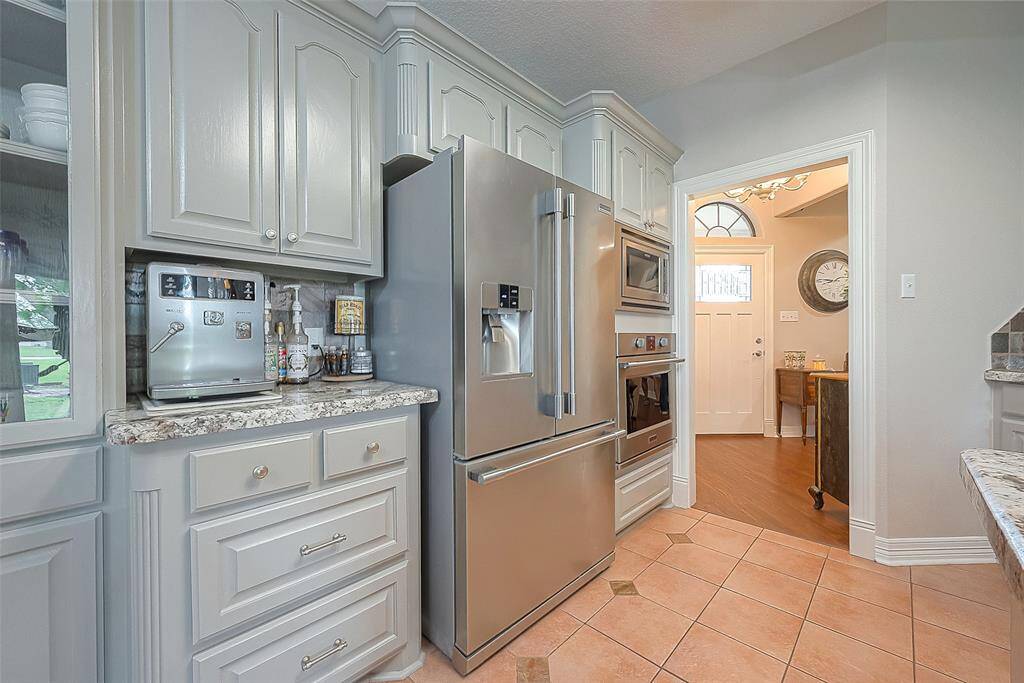 Stainless appliances