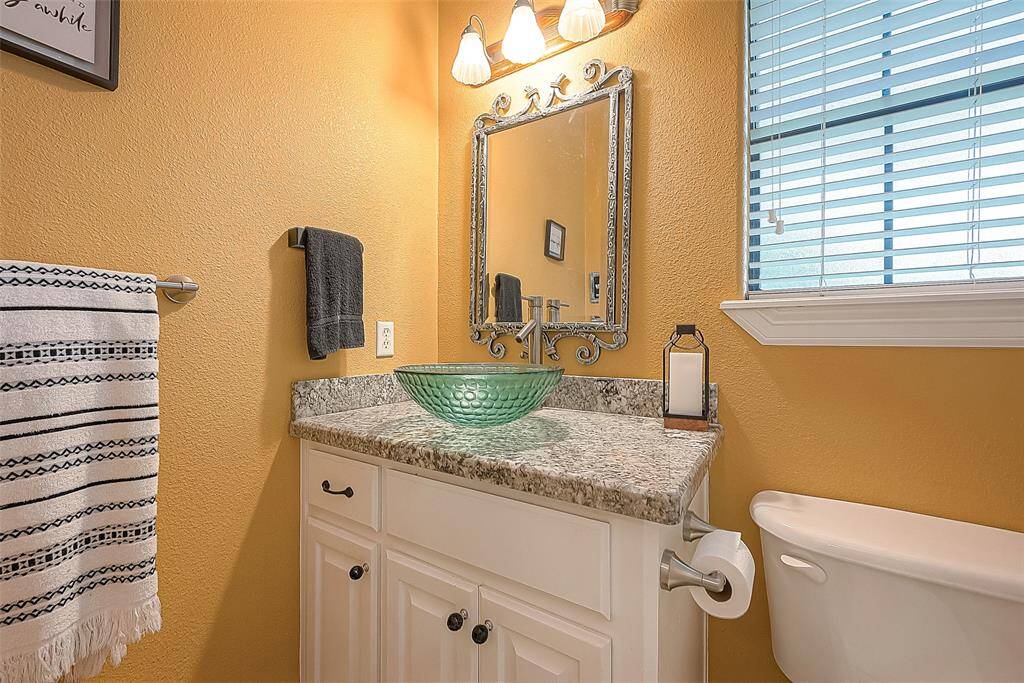 Guest Full Bath