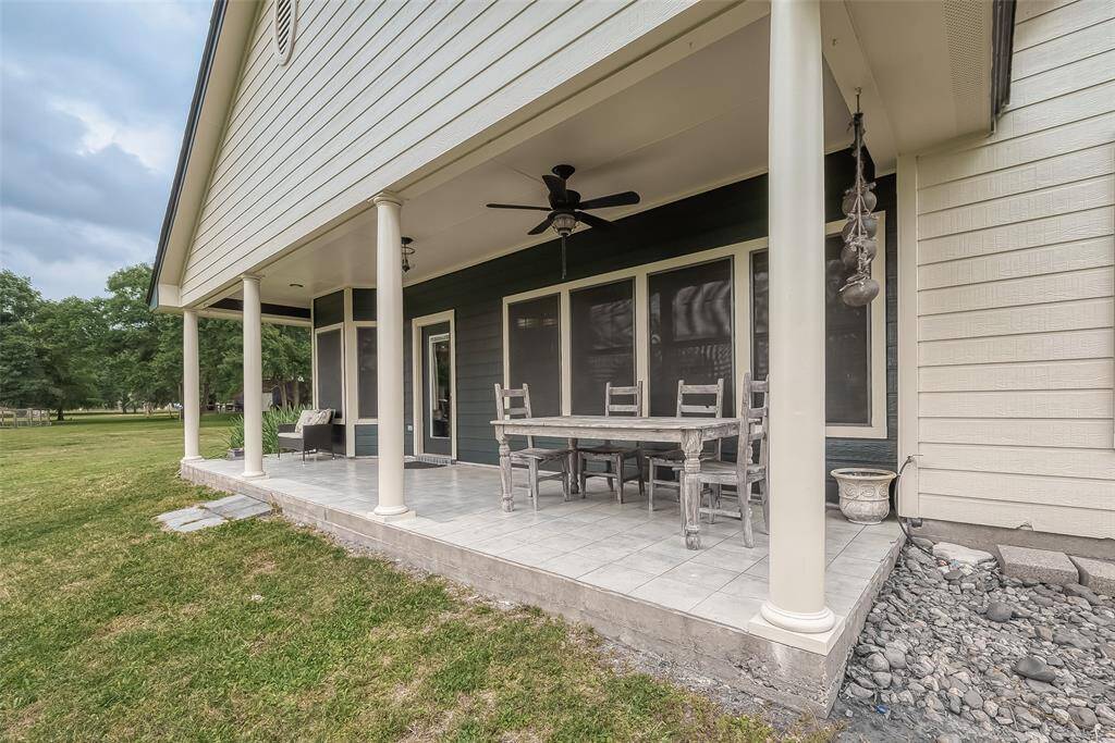 Rear back patio is perfect for watching the deer!