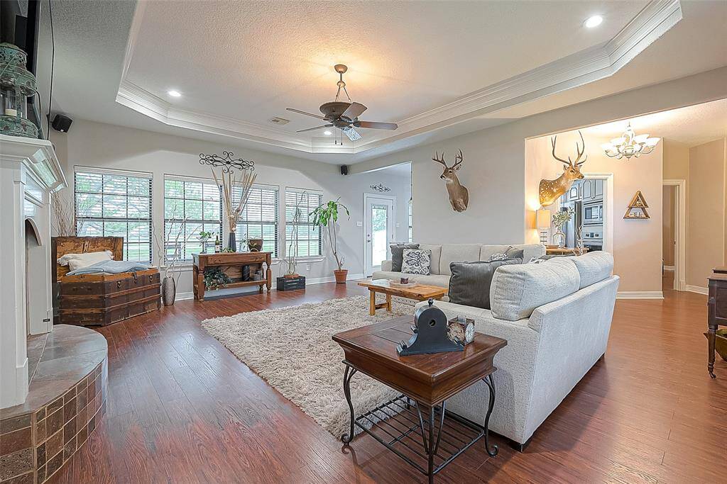 Tray ceiling
