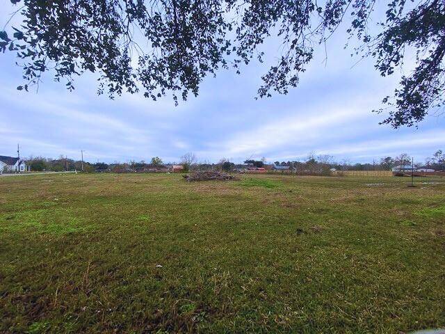 Come take a look at this 1.5 acre lot! You get to experience the country life but close enough to the city for convenience.