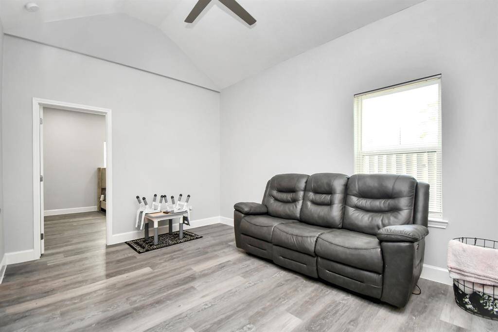 Guest Living Room