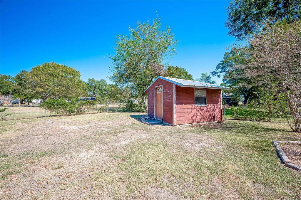 Storage shed