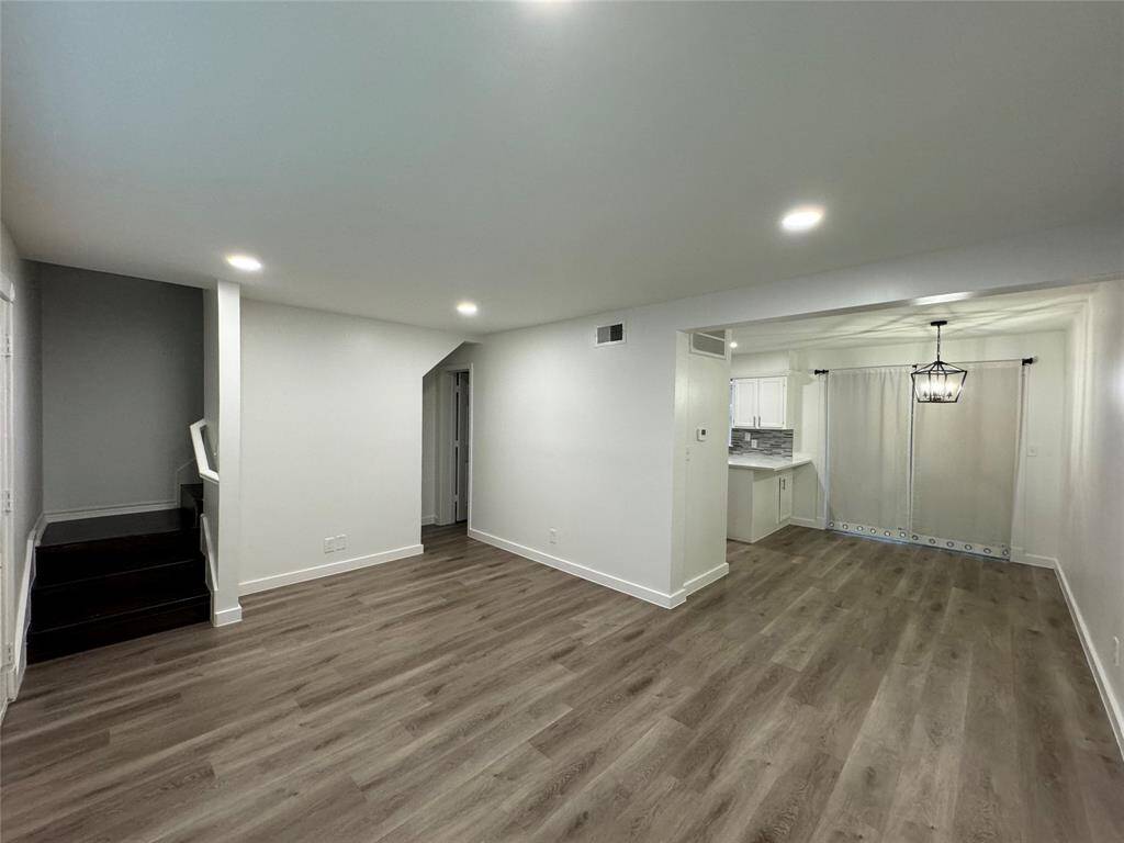 Living Room 3
