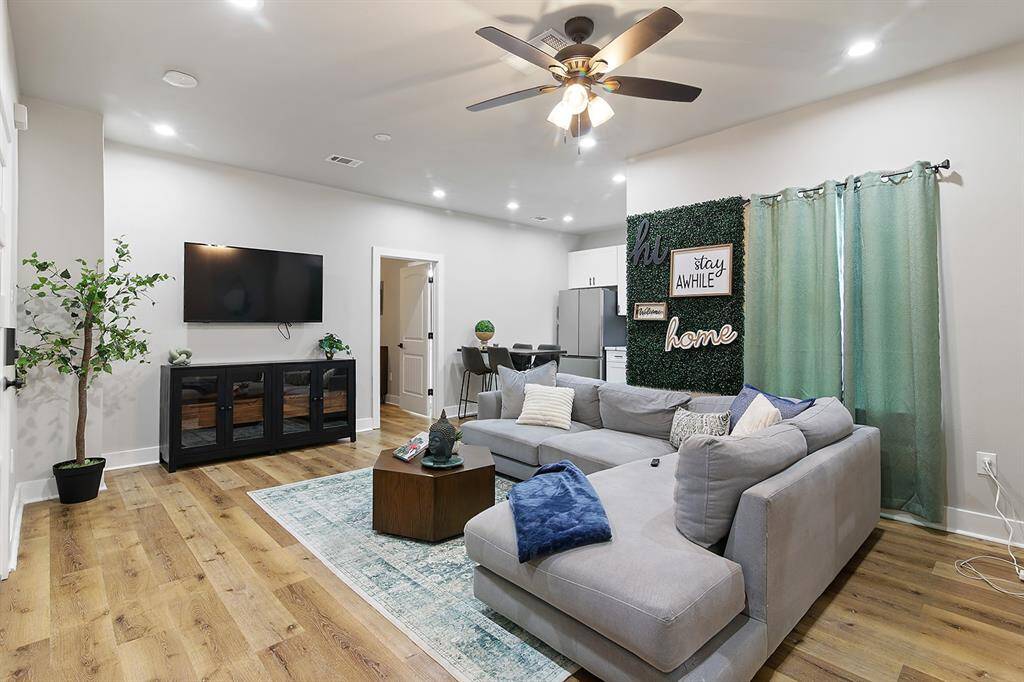 Upper Unit B