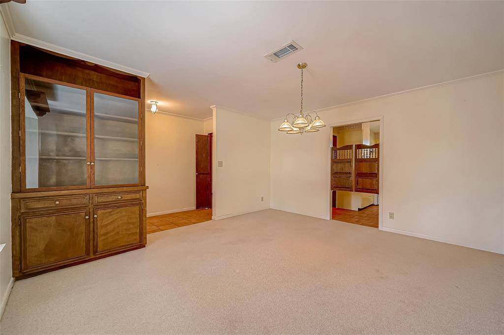 Formal Dining